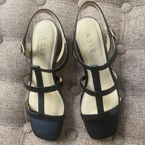 Sandals New never worn